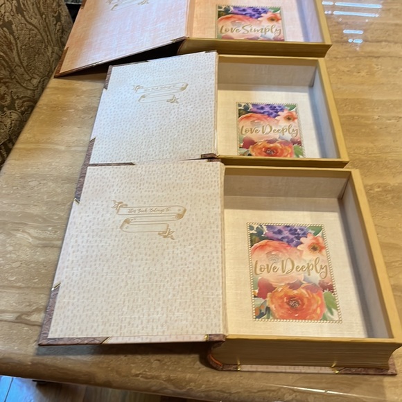 Fake Book Box, it looks like real books used for storage or decoration. - Picture 12 of 14